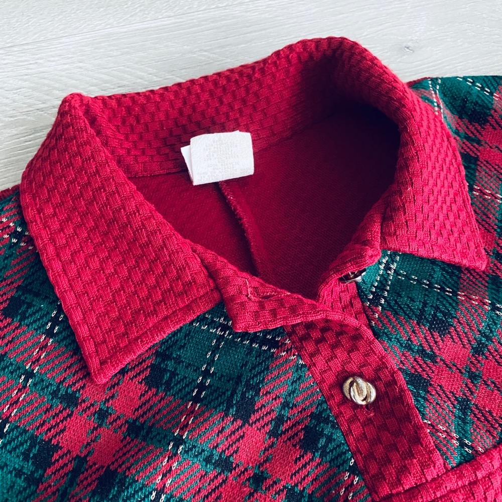 Vintage Christmas Sweater - Picture 2 of 5